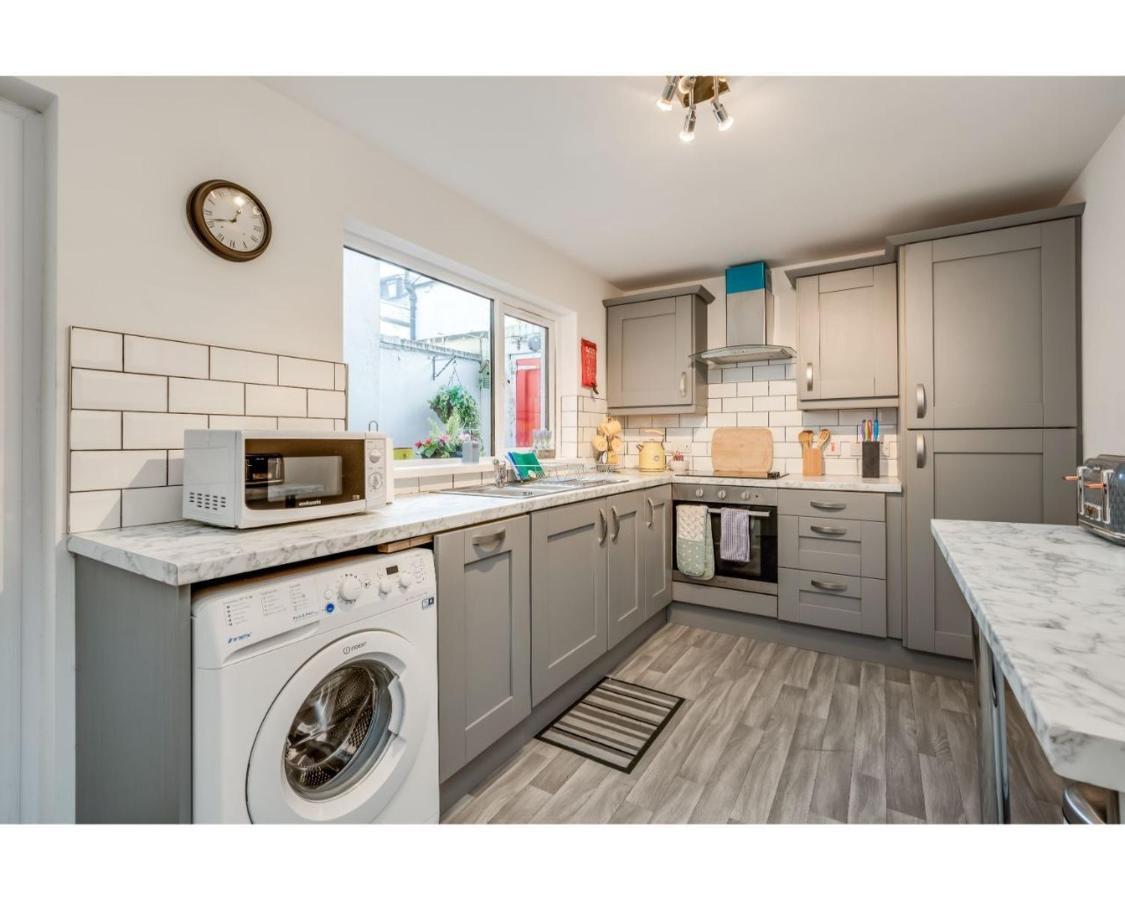 Central Belfast Apartments Ravenhill Екстериор снимка