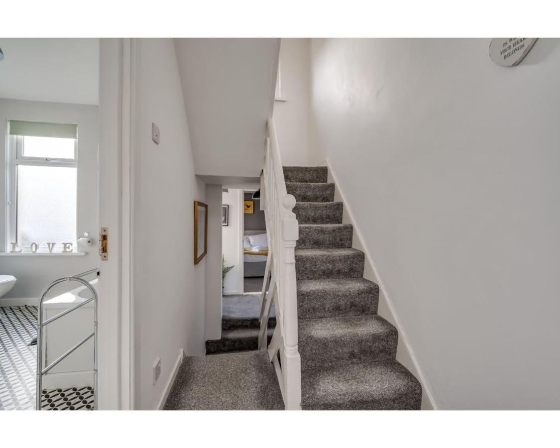 Central Belfast Apartments Ravenhill Екстериор снимка